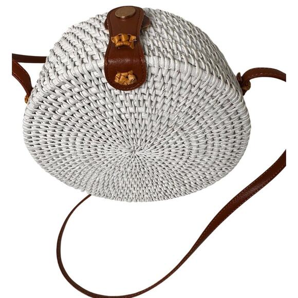 Handcrafted White Round Rattan Purse Leather Strap Crossbody Canteen‎ Boho Chic - Picture 2 of 14